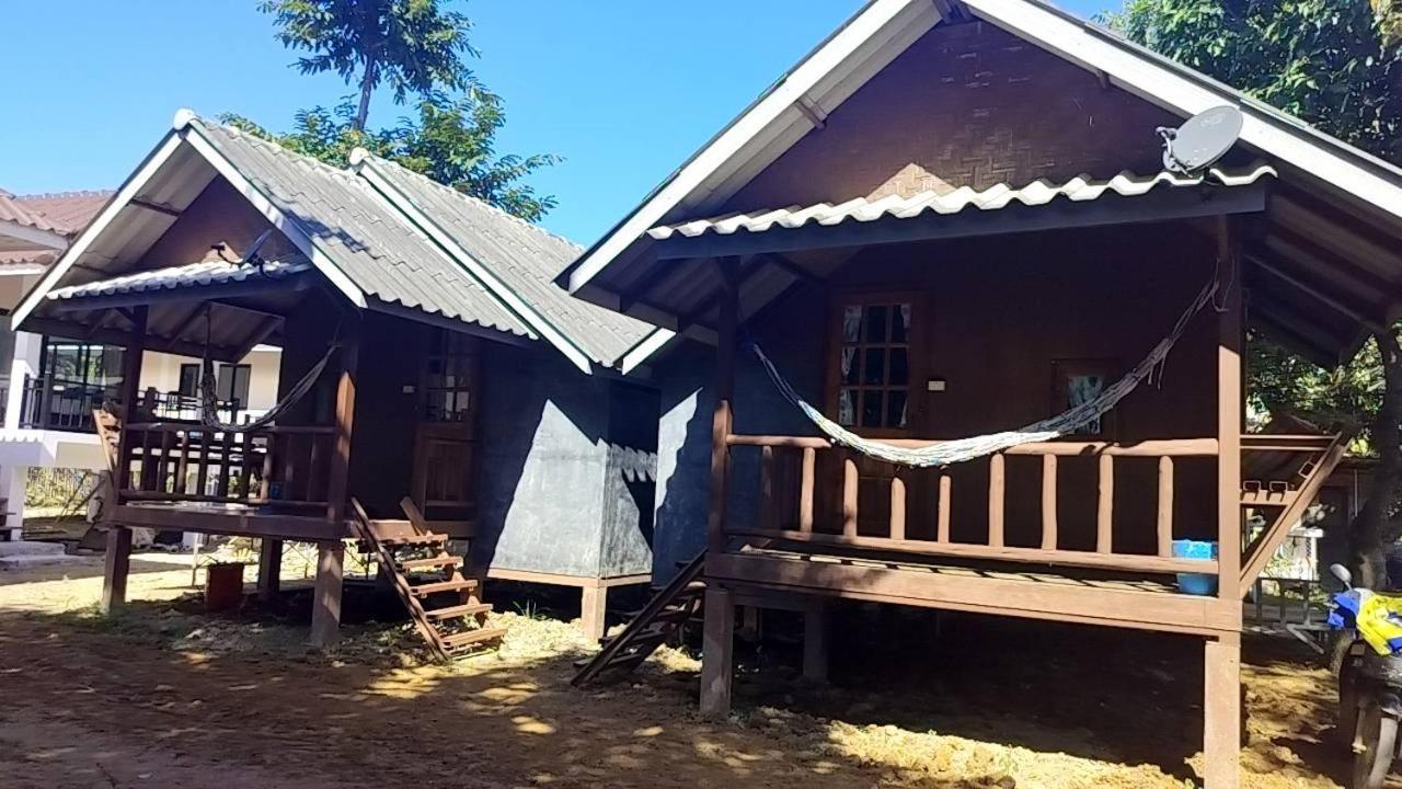 Family Hut Pai Hotell Eksteriør bilde