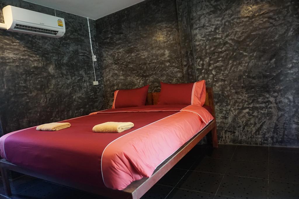 Family Hut Pai Hotell Eksteriør bilde