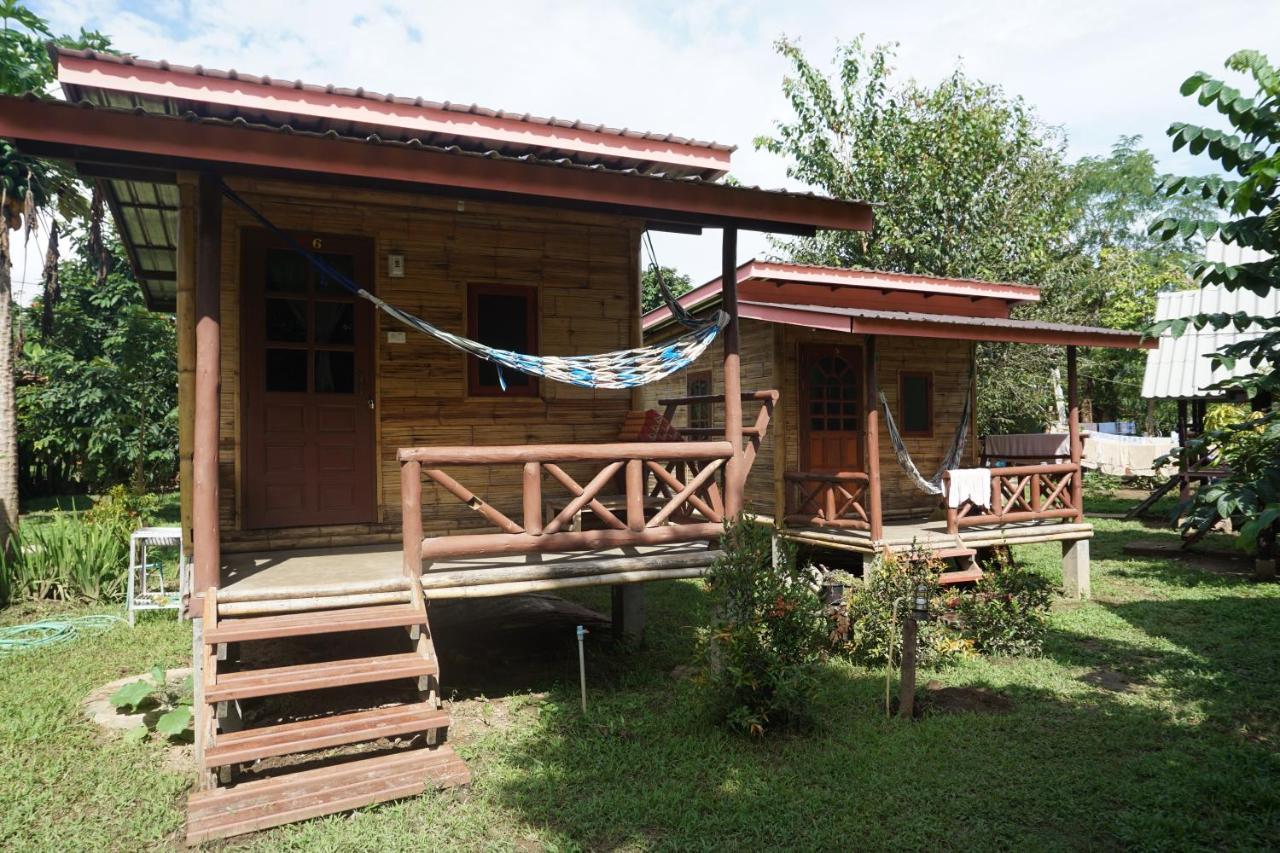 Family Hut Pai Hotell Eksteriør bilde